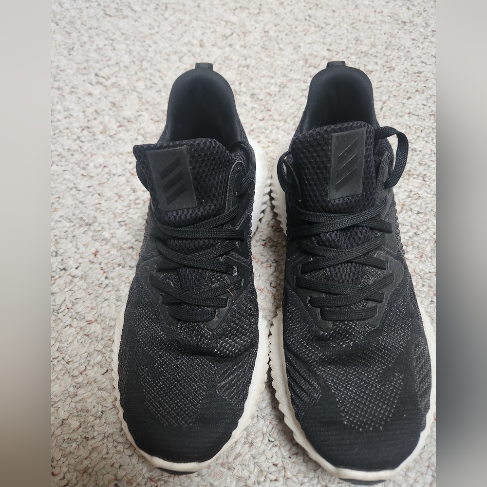 Adidas Alphabounce Womens Sneaker Size 7 1/2 With Continental Sole